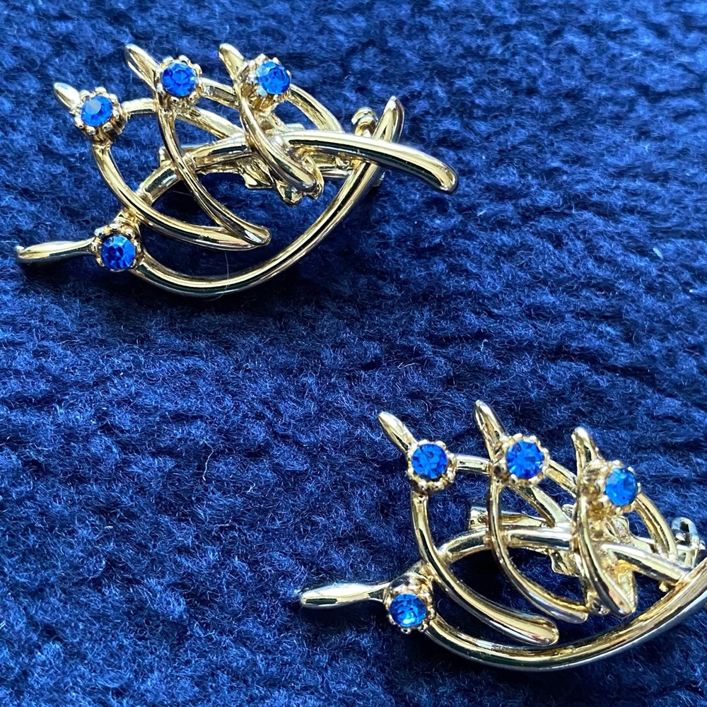Wishbone Brooch Set of Blue Gemstone Gold tone Vintage
